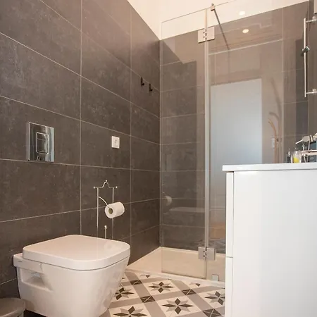 Apartment Liiiving In - Balcony Design Porto