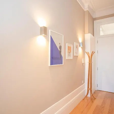 Liiiving In - Balcony Design Apartmán *