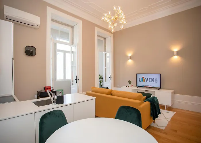 Liiiving In - Balcony Design Apartment