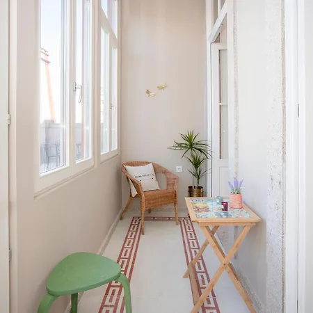 Liiiving In - Balcony Design Апартаменты Порту