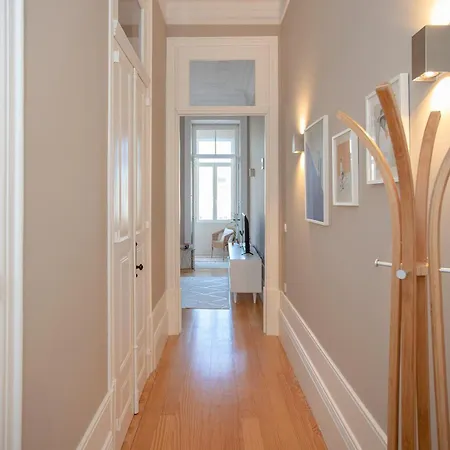 Apartment Liiiving In - Balcony Design