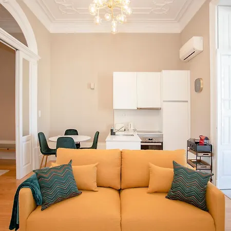 Liiiving In - Balcony Design * Порту